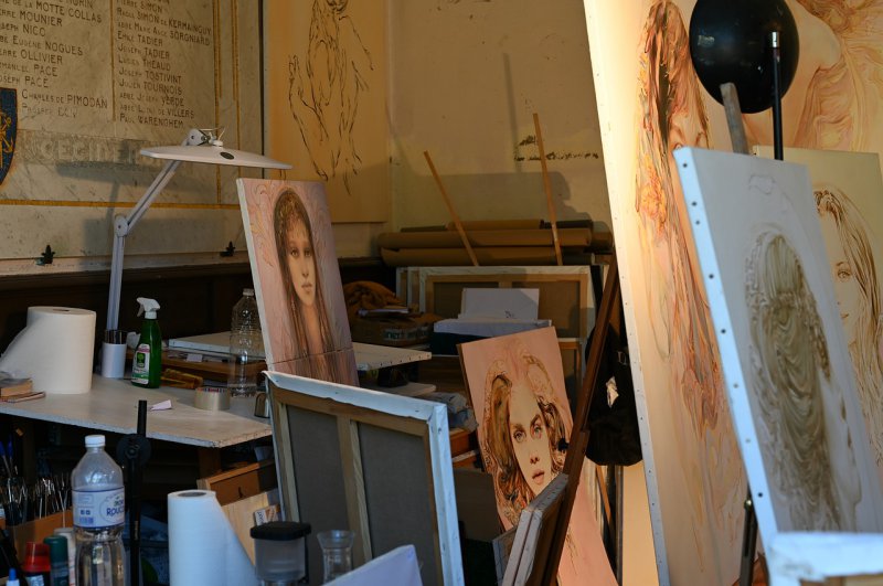Akademiestaffeleien in einem Atelier