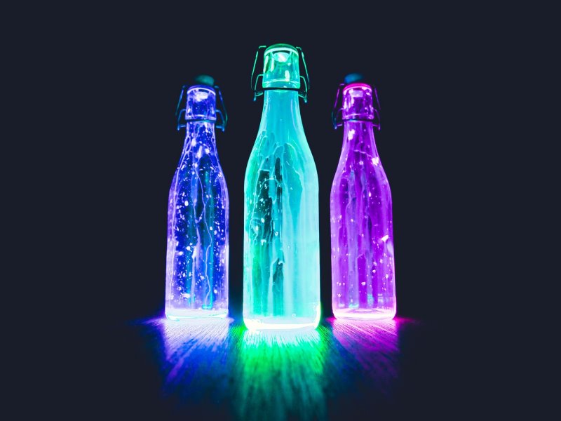 Leuchtfarben Test Nachtleuchtende und UV Leuchtfarben auf Gläsern